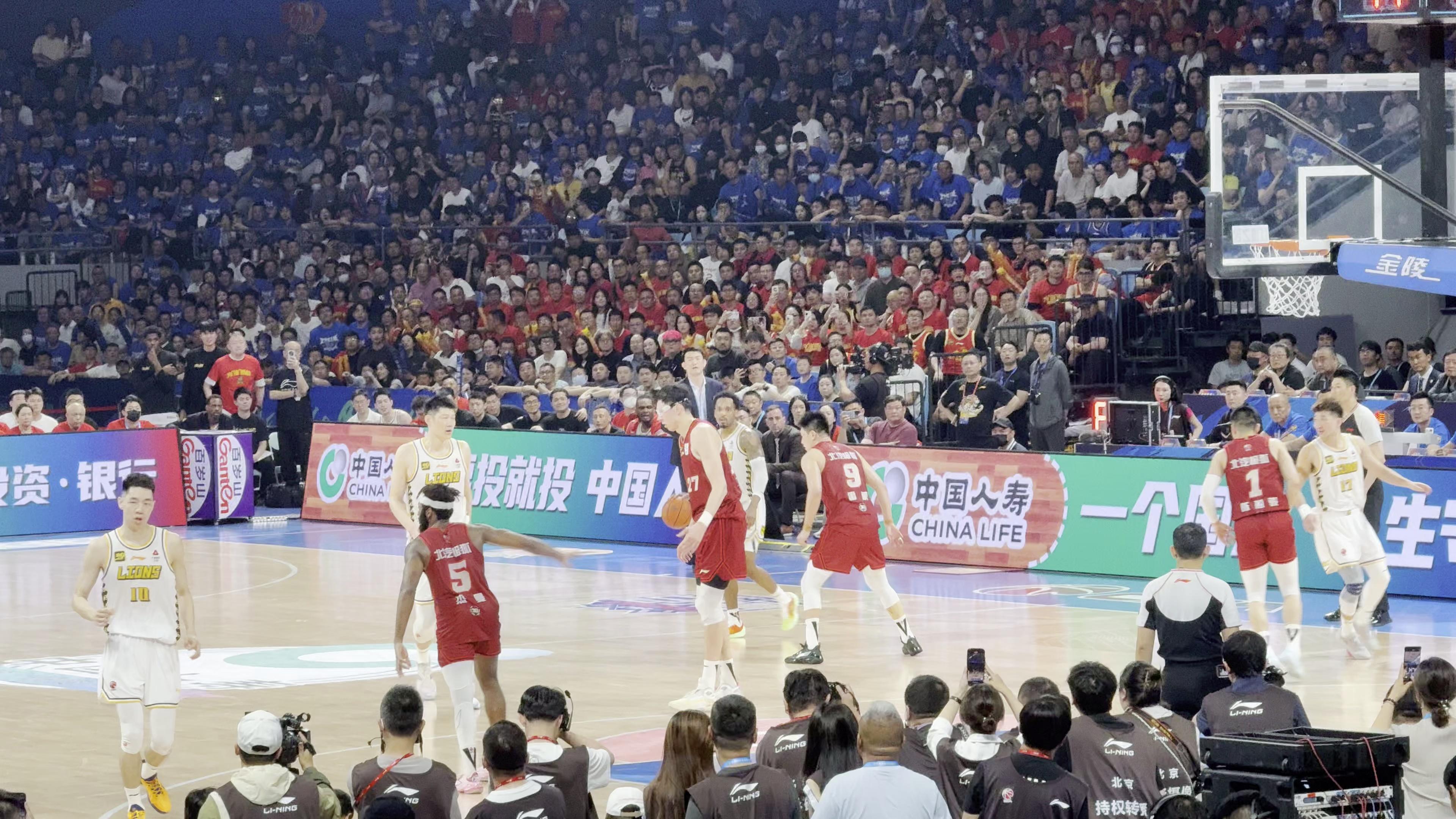 开云体育中国-著名国际体育赛事决出冠军，观众热情支持