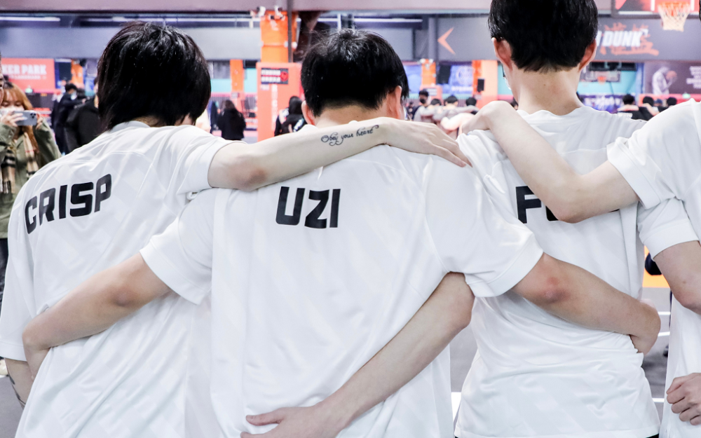 开云APP-TES绝杀TL，Crisp极限生还后反打焦点之战成都决赛之夜，留下经典瞬间的简单介绍