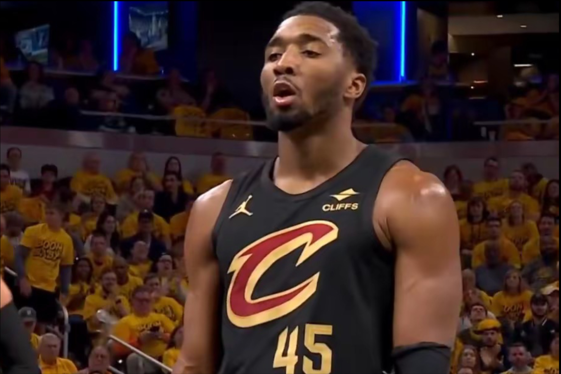 猛龙德罗赞辅佐猛龙击败克里夫兰骑士并贡献25分的简单介绍