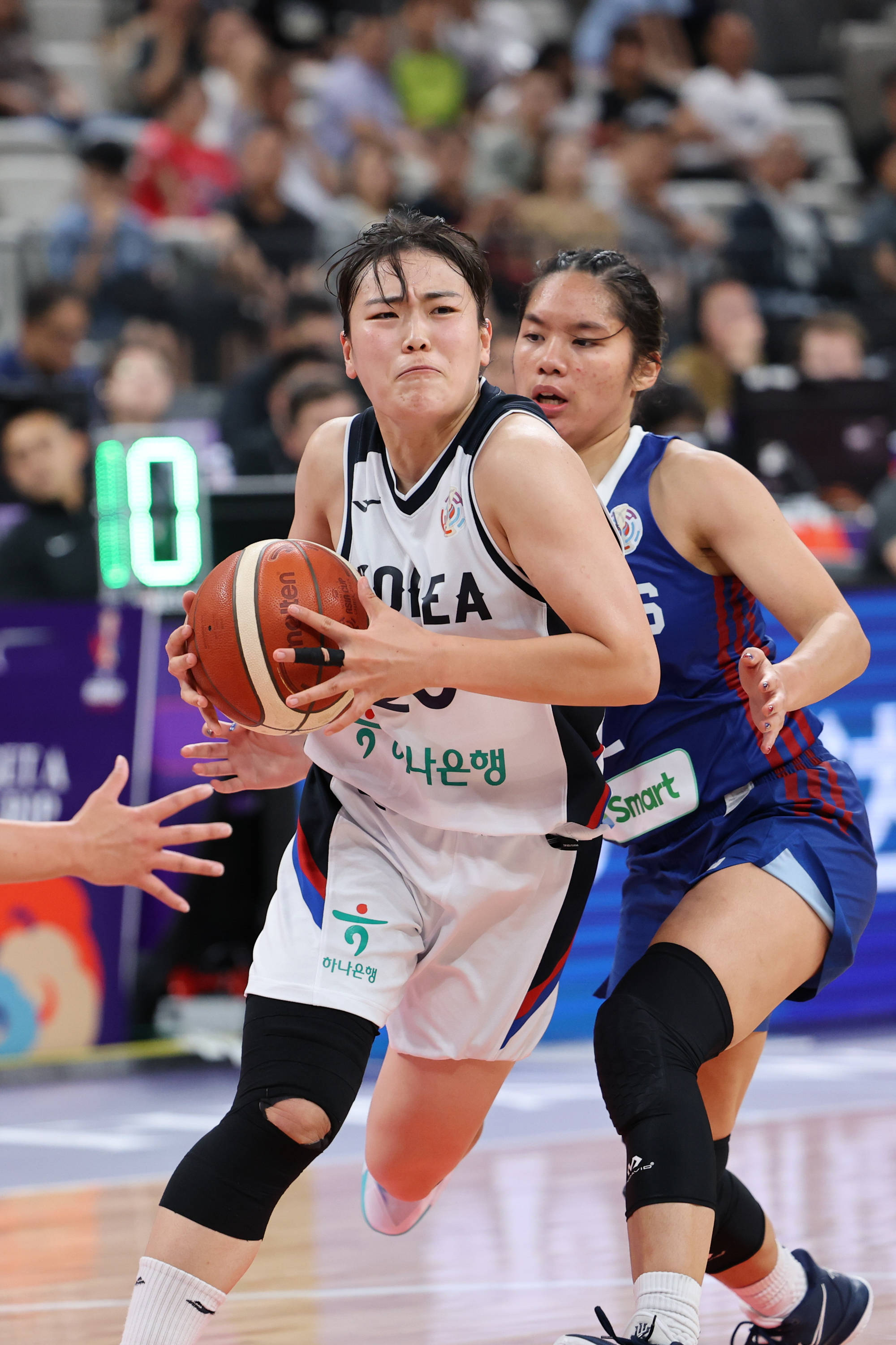 篮球决赛预告：强队争锋对决引爆球迷热情