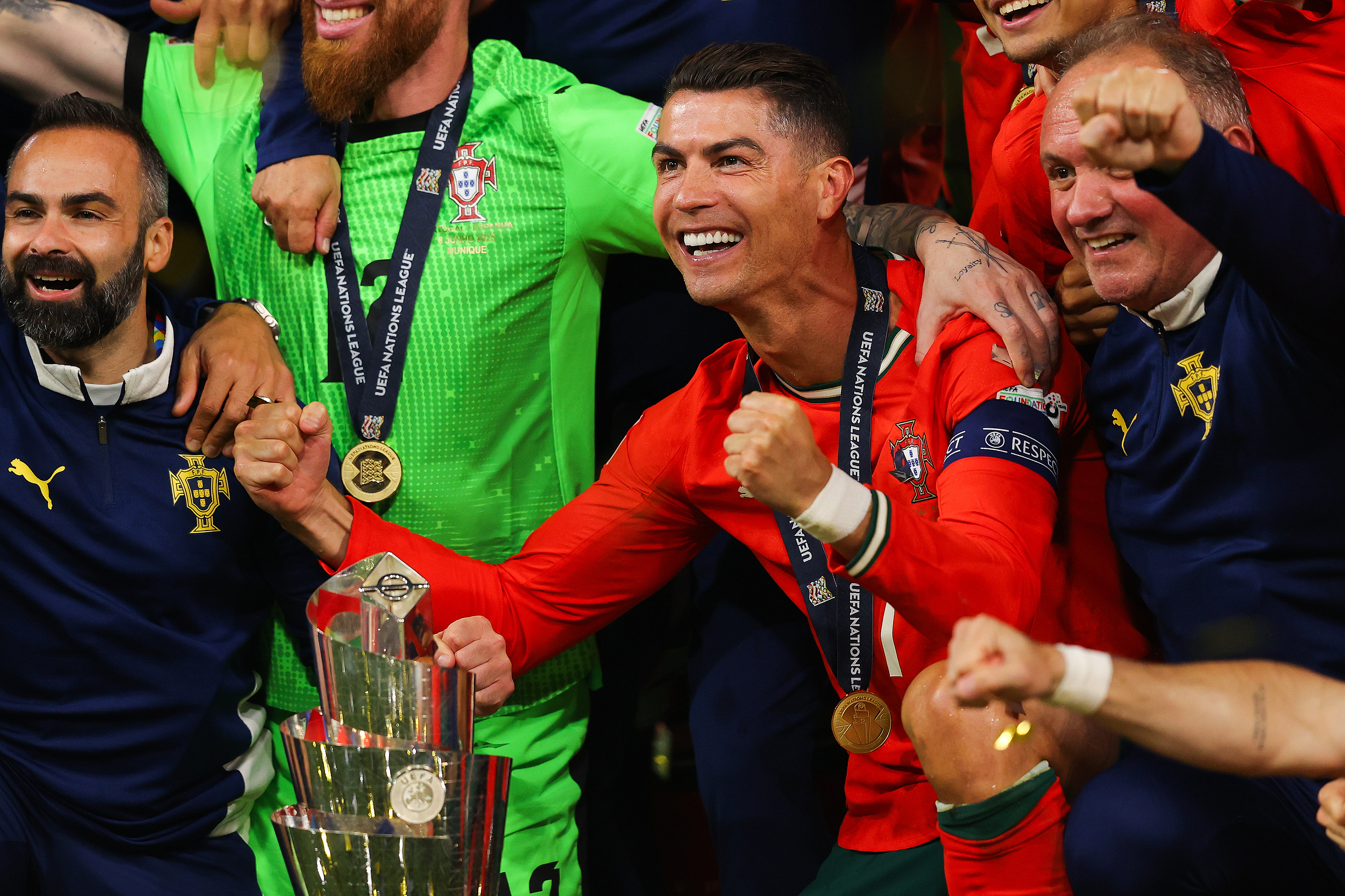 开云体育官网-葡萄牙球星在欧冠半决赛中发挥出色