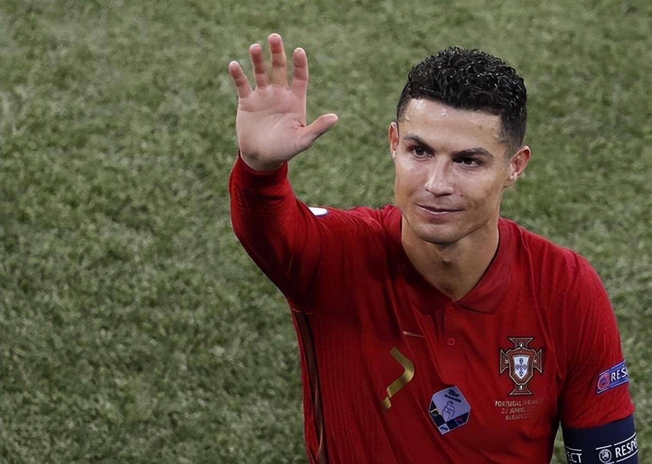 卢森堡队轻松突围，百战百胜晋级